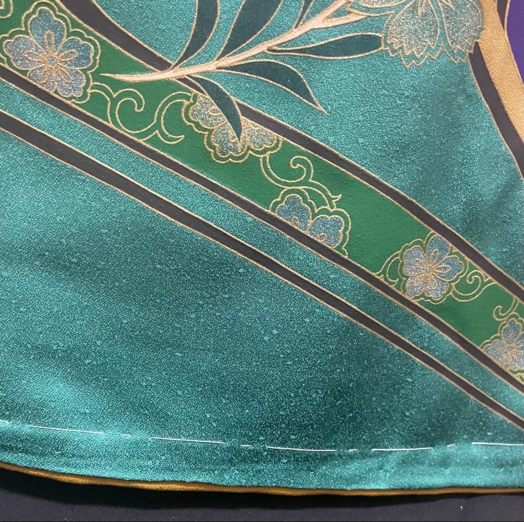 振袖フルセット６点サイズM〜L振袖 正絹仕付け糸、紫色の花柄未使用　新古品