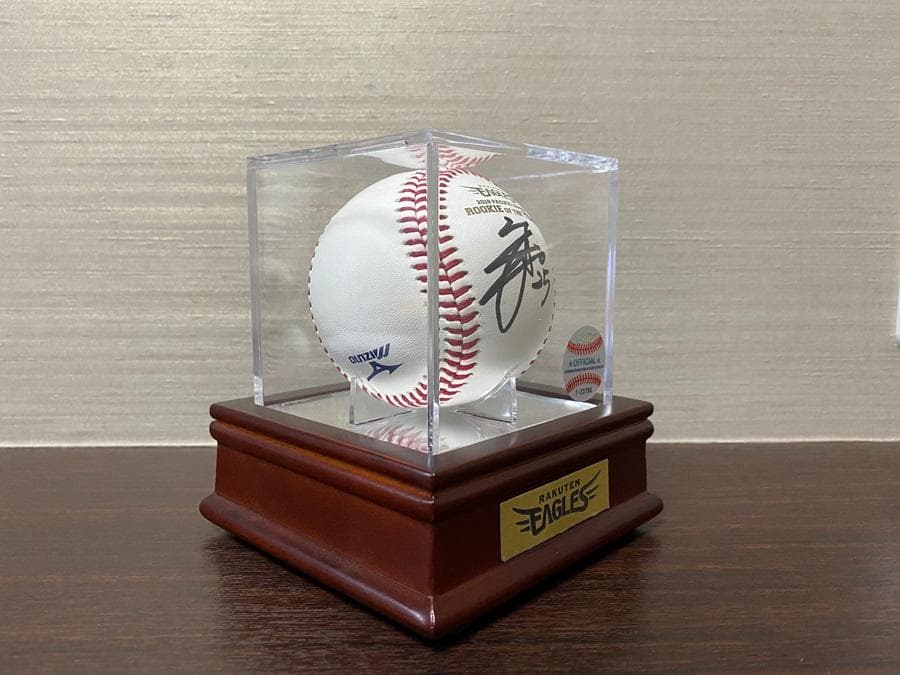 楽天　イーグルス　田中和基選手　2018年新人王記念直筆サインボール