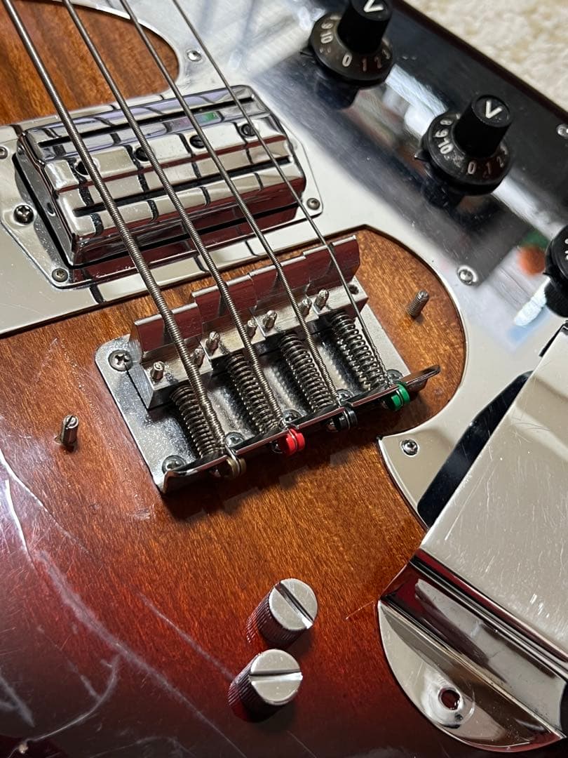 Unitone Basso エレキベース ビザール グヤトーン テスコ - メルカリ