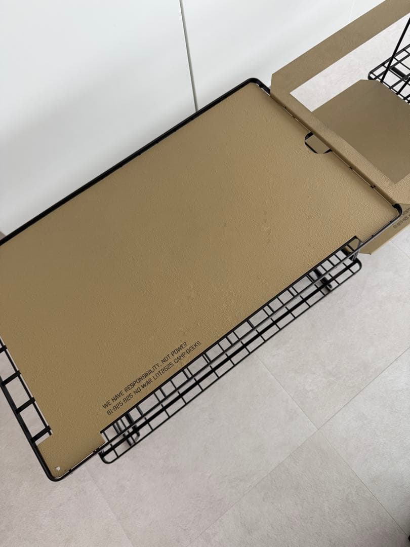 「CAMP GEEKS」によるフィールドラック用の天板（テーブルトップ）