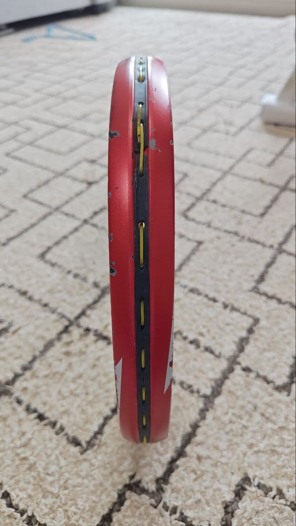 YONEX ヨネックス VOLTRAGE ボルトレイジ 7V クレナイ