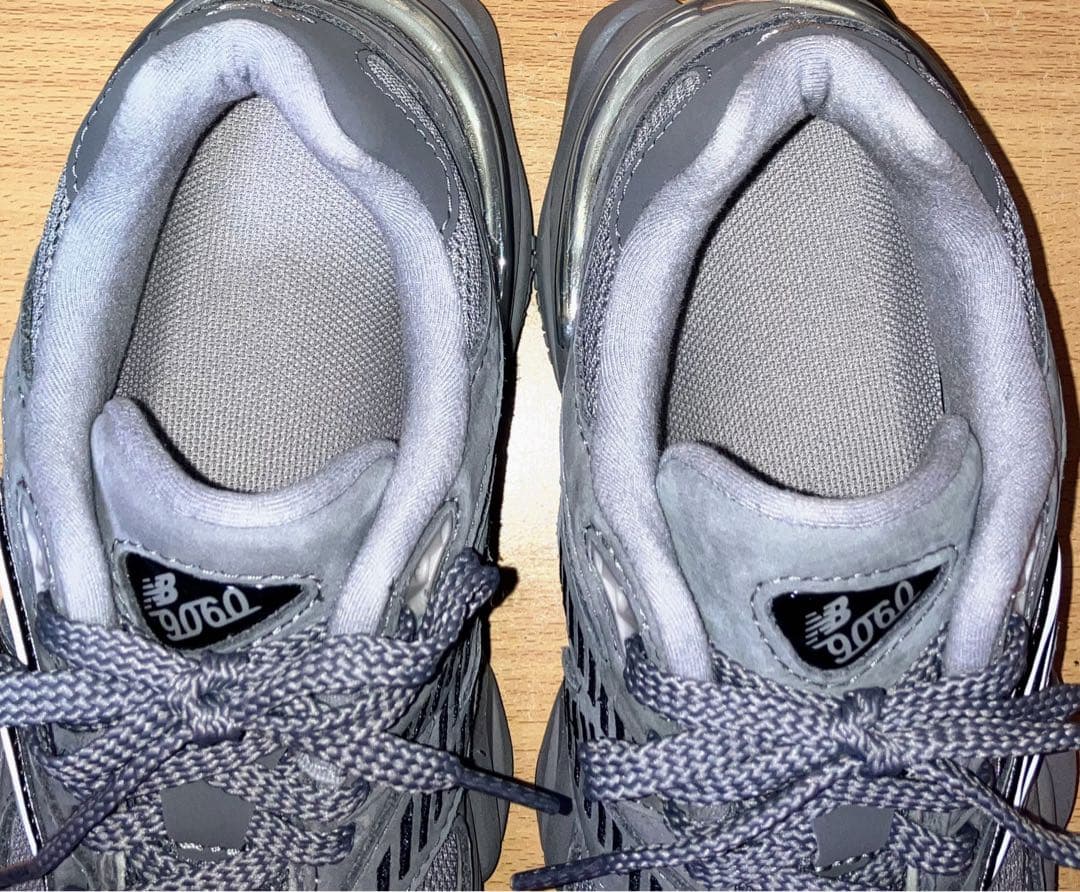 ★美品！NEW BALANCE 9060 U9060ZGB グレー 完売モデル！