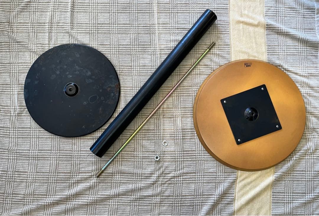 中古品】アイアンフレーム 木製天板 ラウンドテーブル カウンター