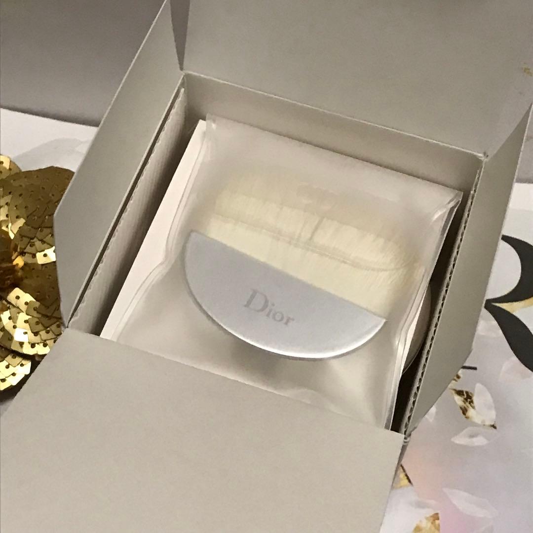 ✨新品☆カプチュールトータル パーフェクション ルース パウダー # 001