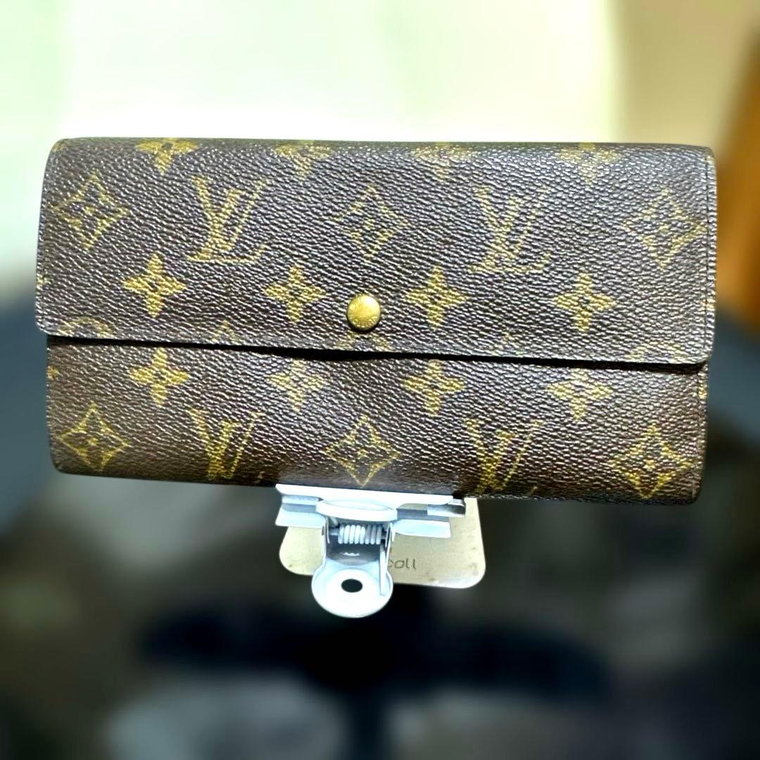 29☆美品♪カード10枚タイプ☆サラ長財布