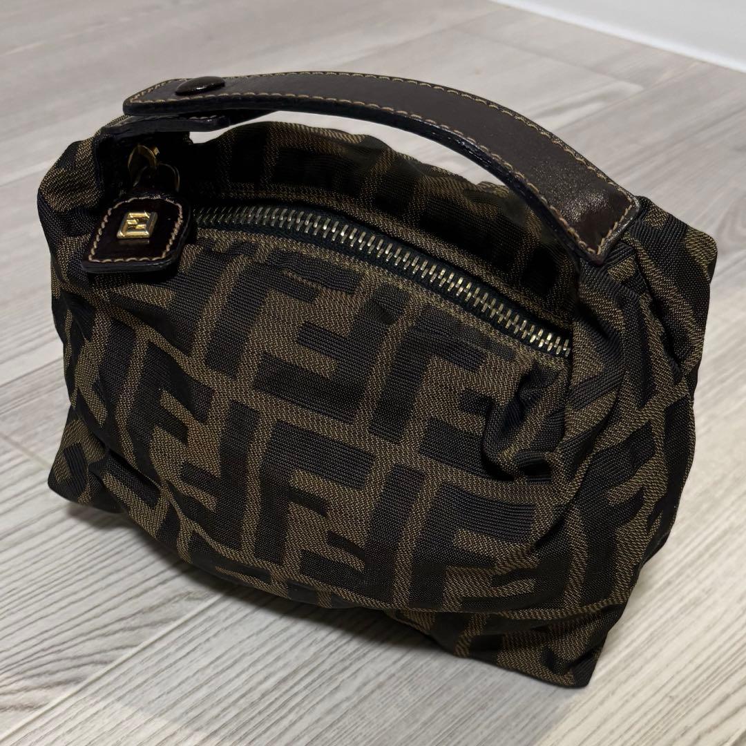極美品　FENDI フェンディ　バニティバッグ　ポーチ　ズッカ　ヴィンテージ
