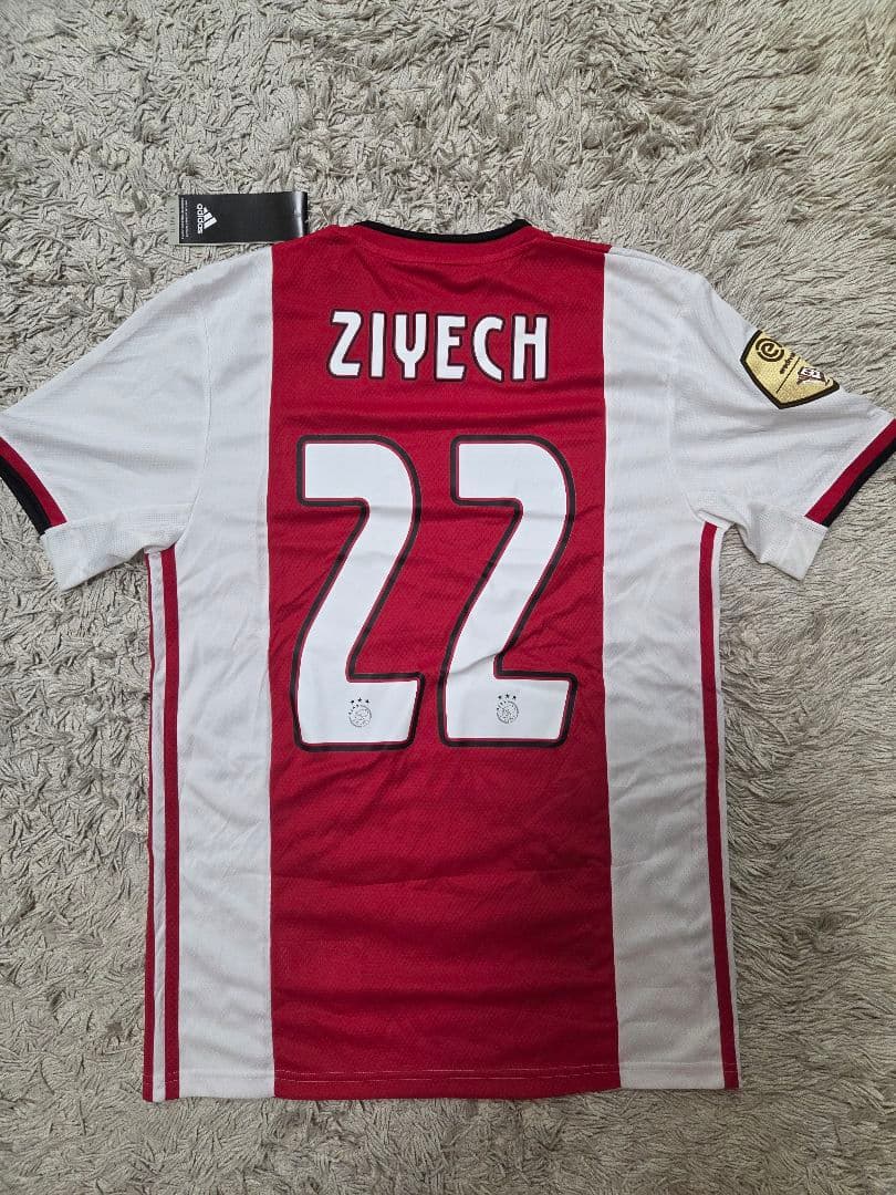 アヤックス18-19ユニフォーム ツィエク