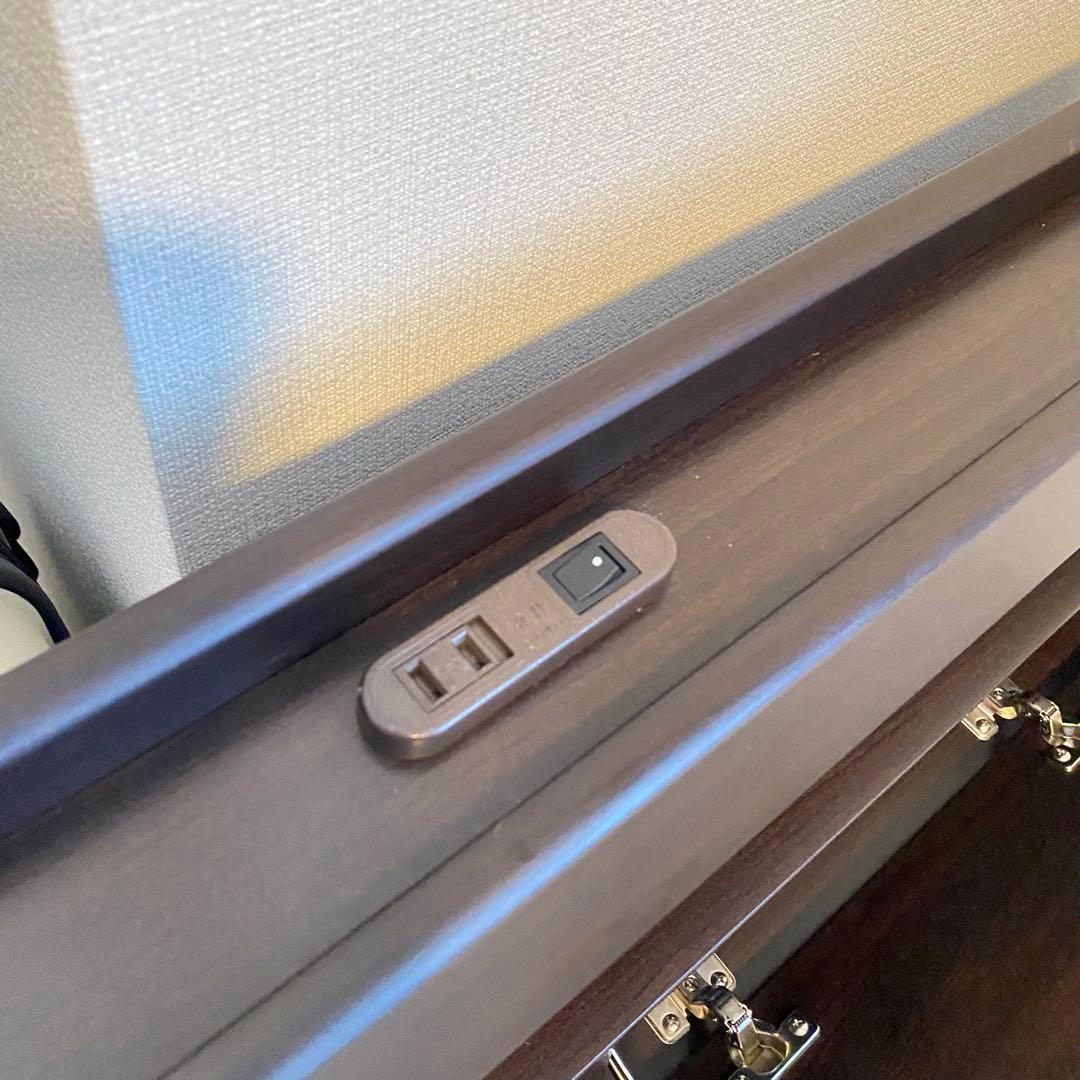 【直接引き取り、解体済み】ニトリ ベッドフレーム シングル　コンセント付　収納有