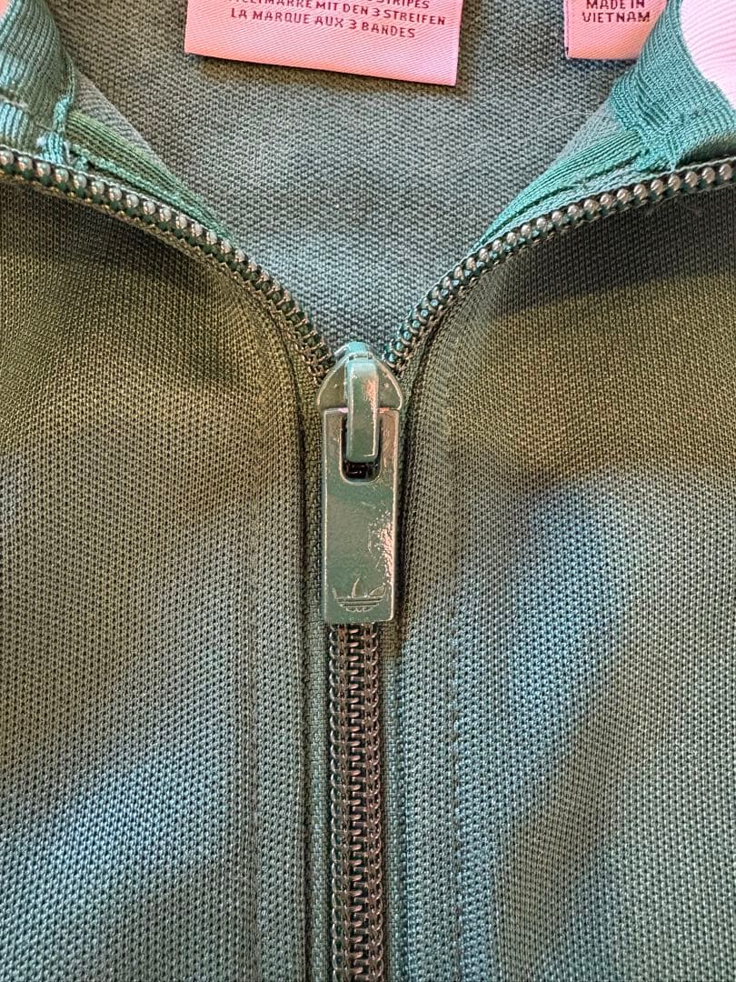 adidas アディカラークラシックトラックトップ