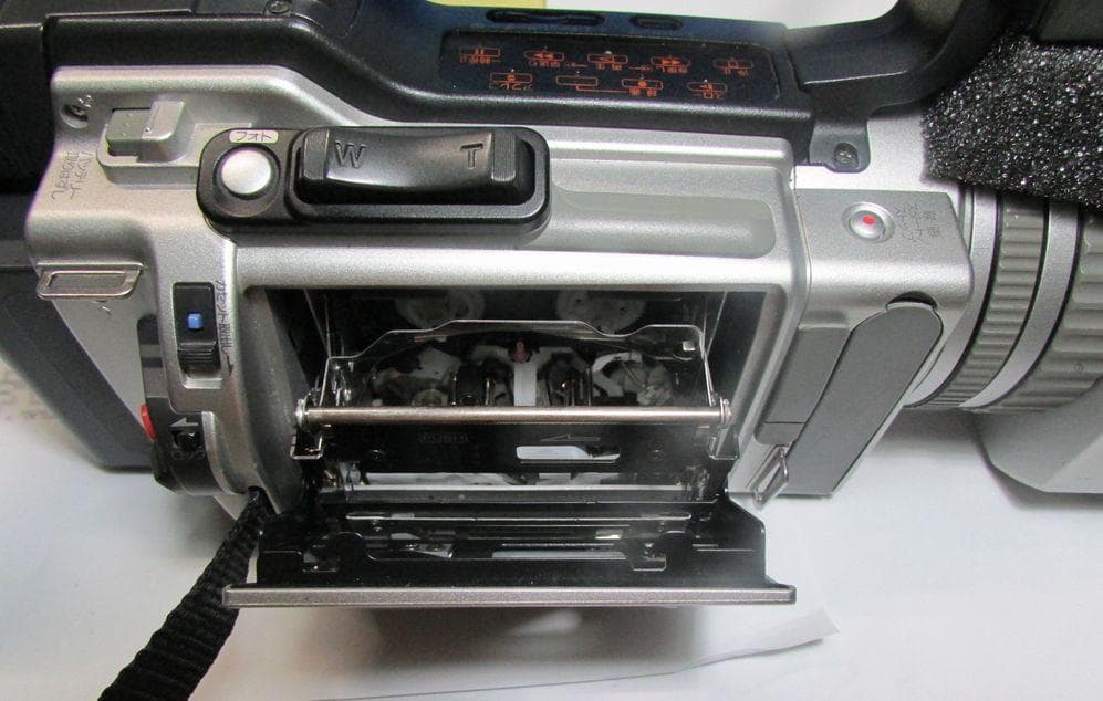 SONY　Handycam　DCR-VX2000