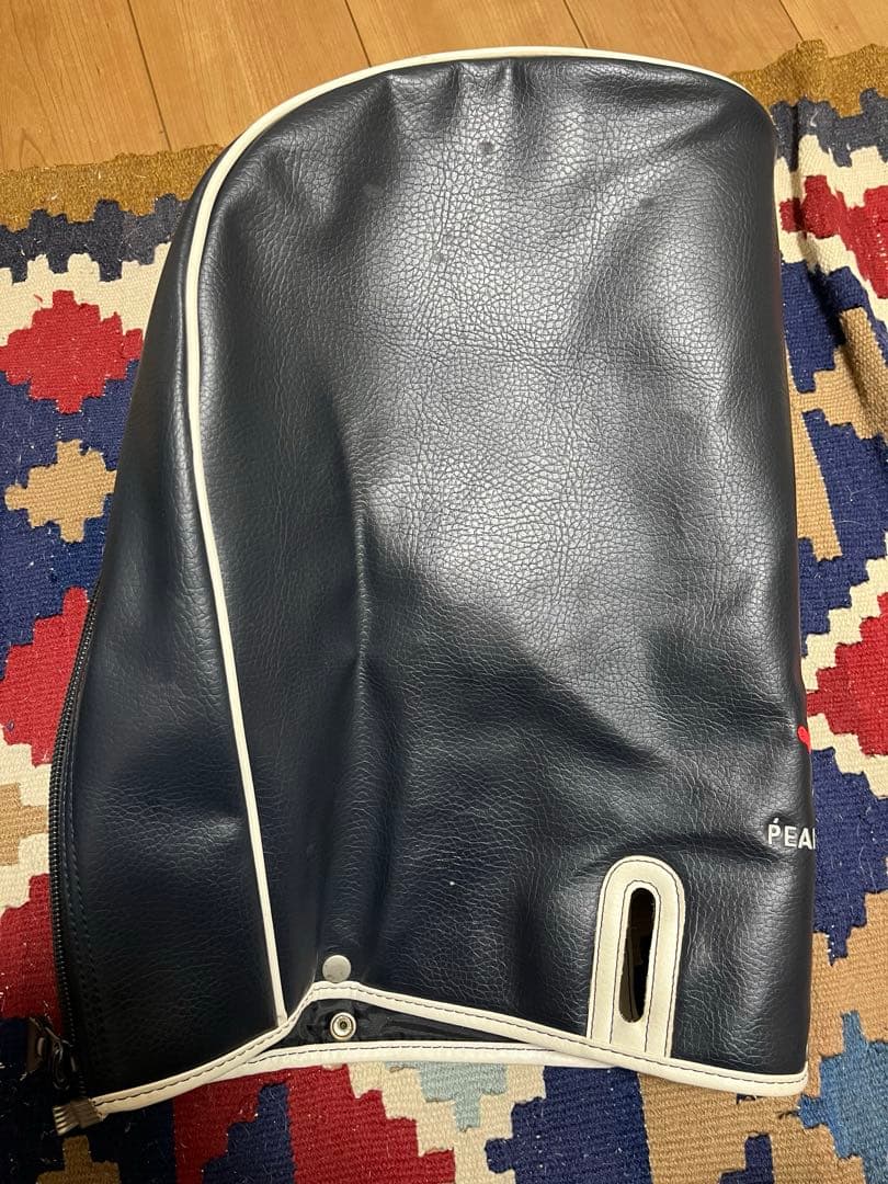 パーリーゲイツキャディバッグ　アイアンカバー付き