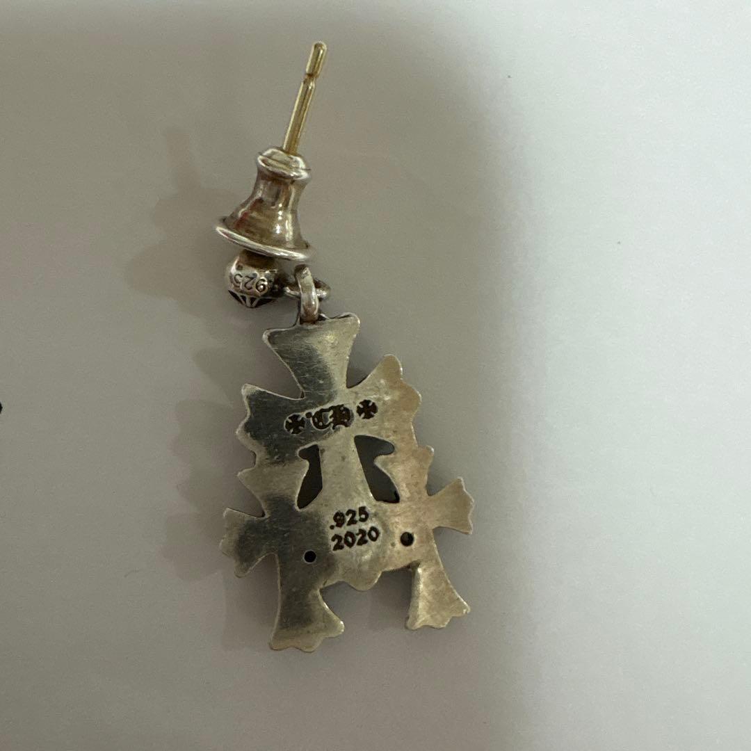 クロムハーツクロスピアス