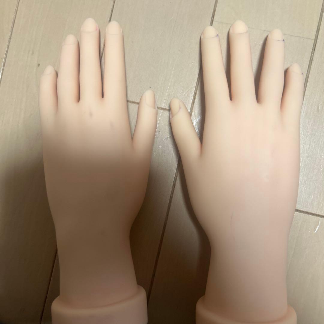 シリコン製ネイルアート手モデル 肌色 - メルカリ