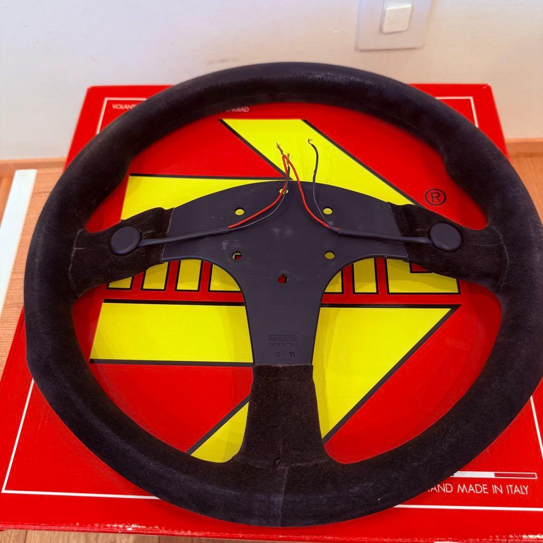 MOMO ステアリング スエード ハンドル 自動車 希少