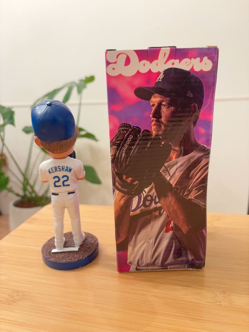 【2024年9月25日配布】カーショウ　ボブルヘッド　クレイトン・カーショー