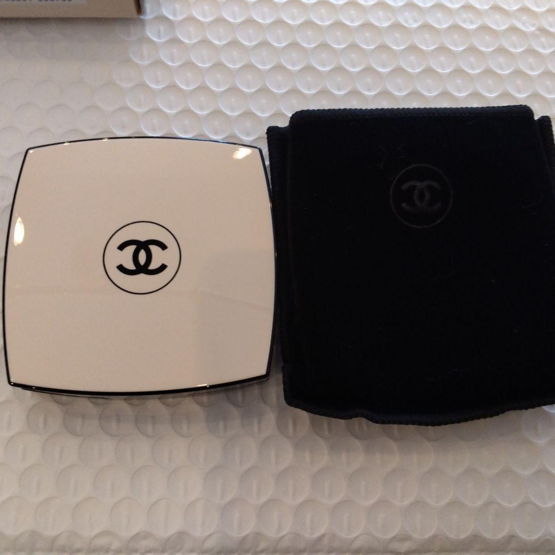 CHANEL レ ベージュ ヘルシー グロウ パウダー B10