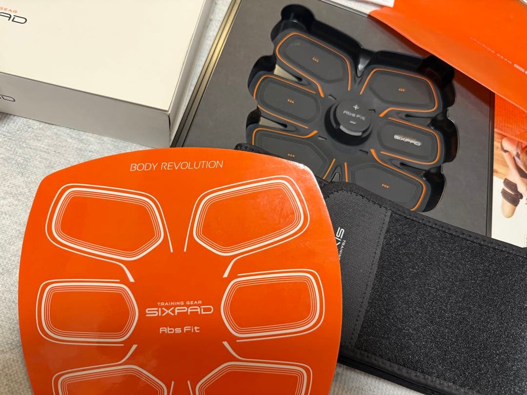 美品✨SIXPAD 充電式 アブズフィット2