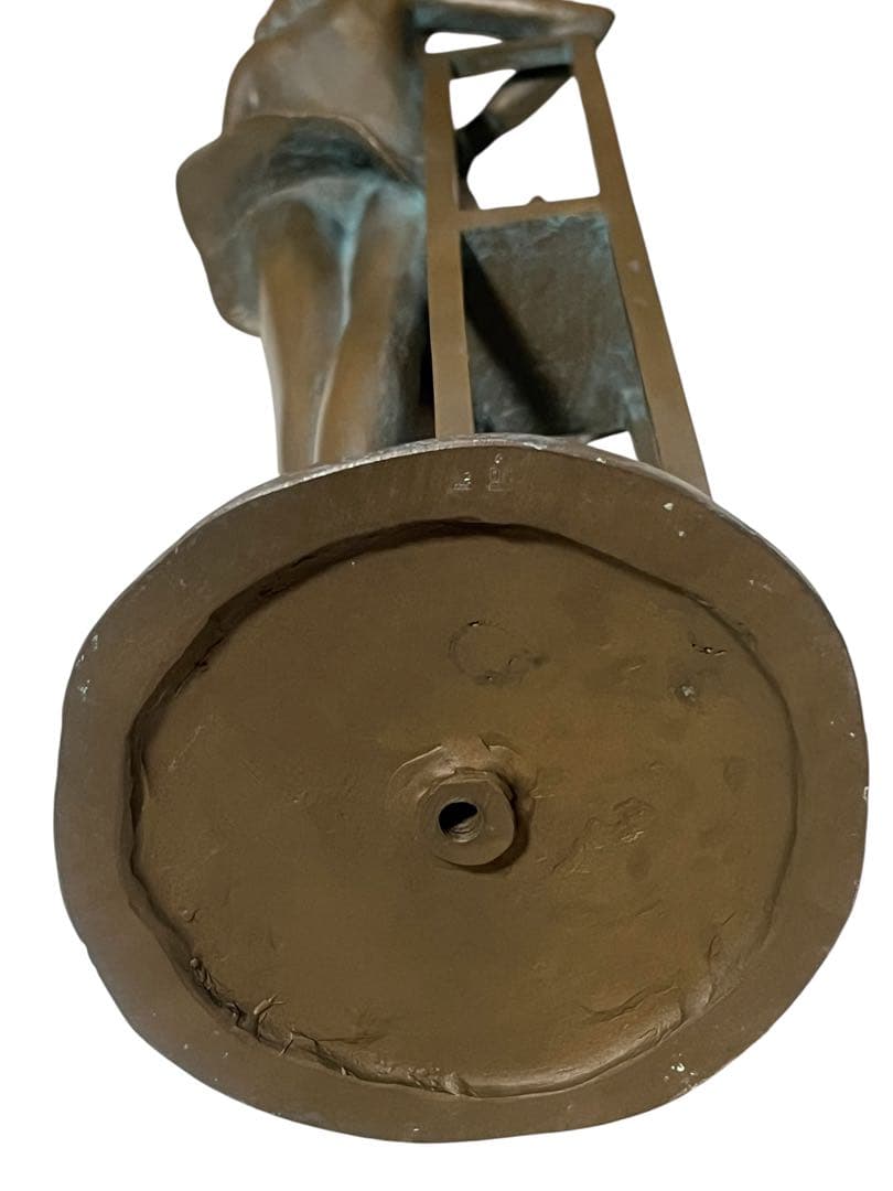 中古】ブロンズ像「自分の時間」長房一洋作 女性と猫のブロンズ彫刻