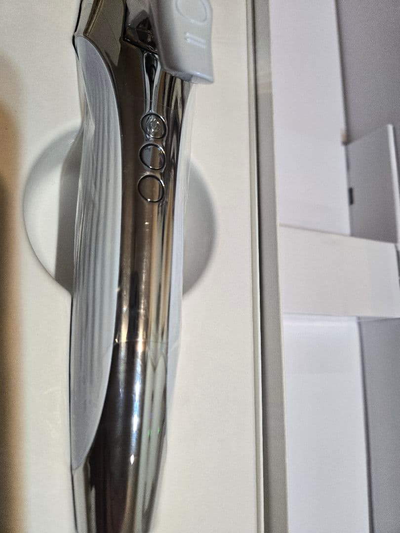 リファカールアイロン　プロ　ホワイト　38Φ