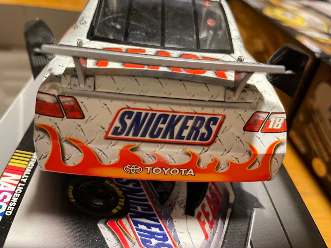 カイル・ブッシュ 2008 スニッカーズ フレイムス 1/24