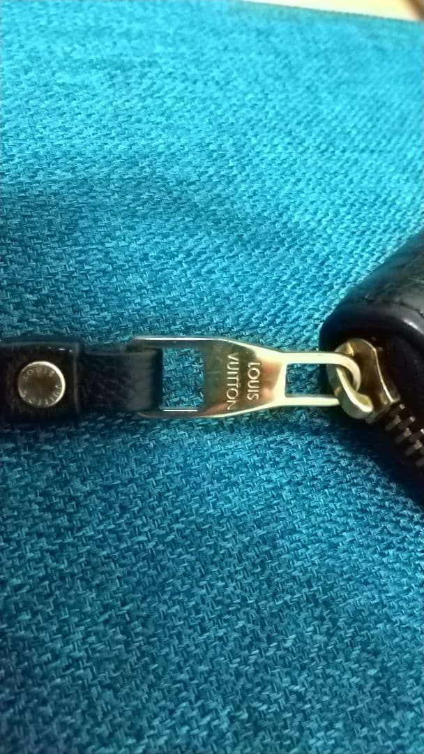 さくらさく　ルイヴィトン　アンプラント　長財布　ジッピーウォレット