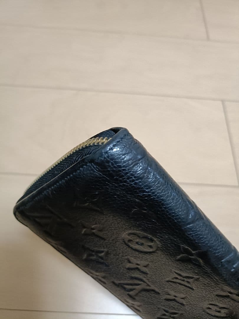 さくらさく　ルイヴィトン　アンプラント　長財布　ジッピーウォレット