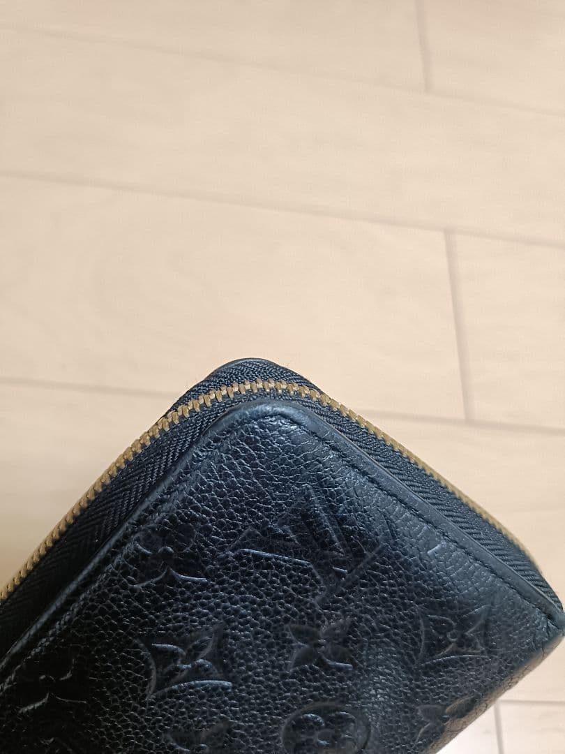 さくらさく　ルイヴィトン　アンプラント　長財布　ジッピーウォレット