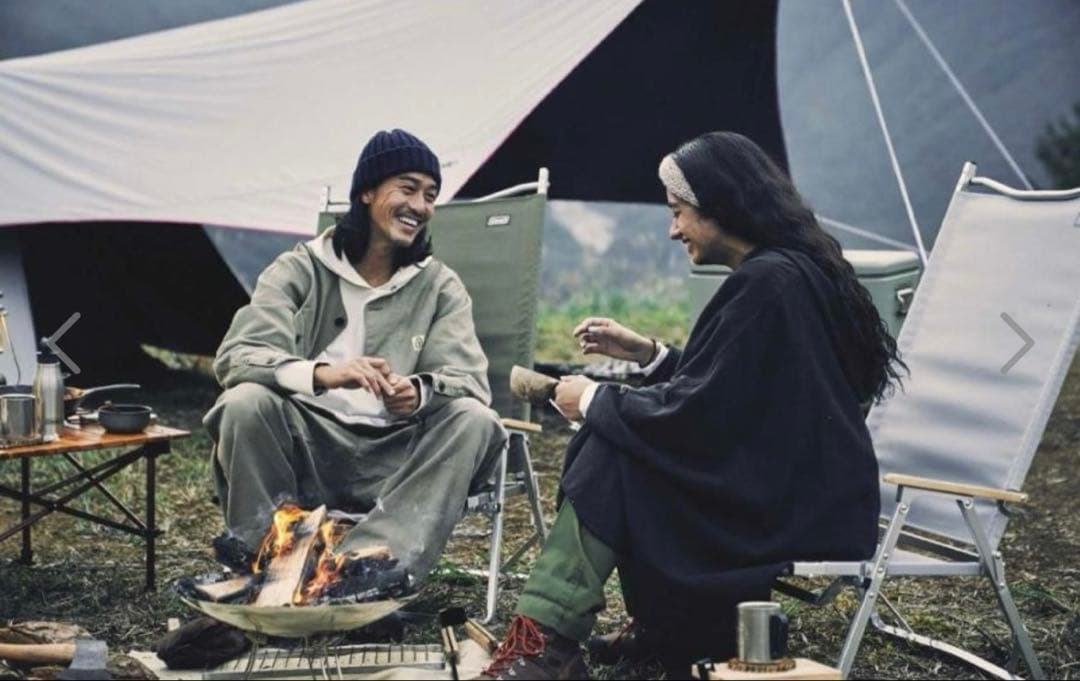 新品同様　Coleman フォールディングチェアワイド　２脚セット（グレー）