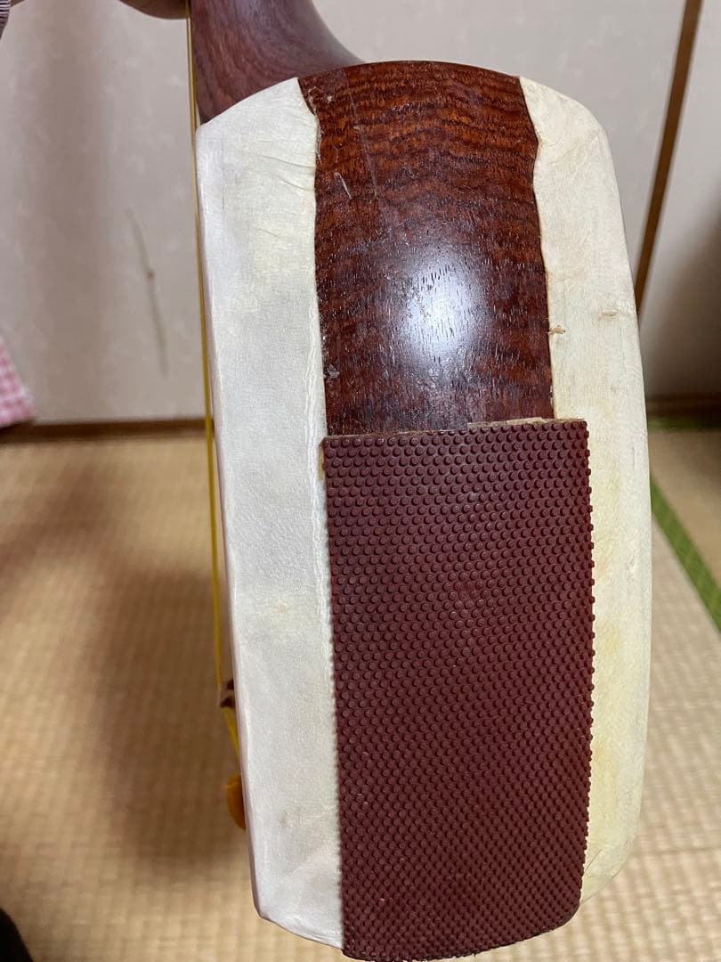 n*a様 【送料込】津軽三味線本体 花柄装飾 木製 3弦