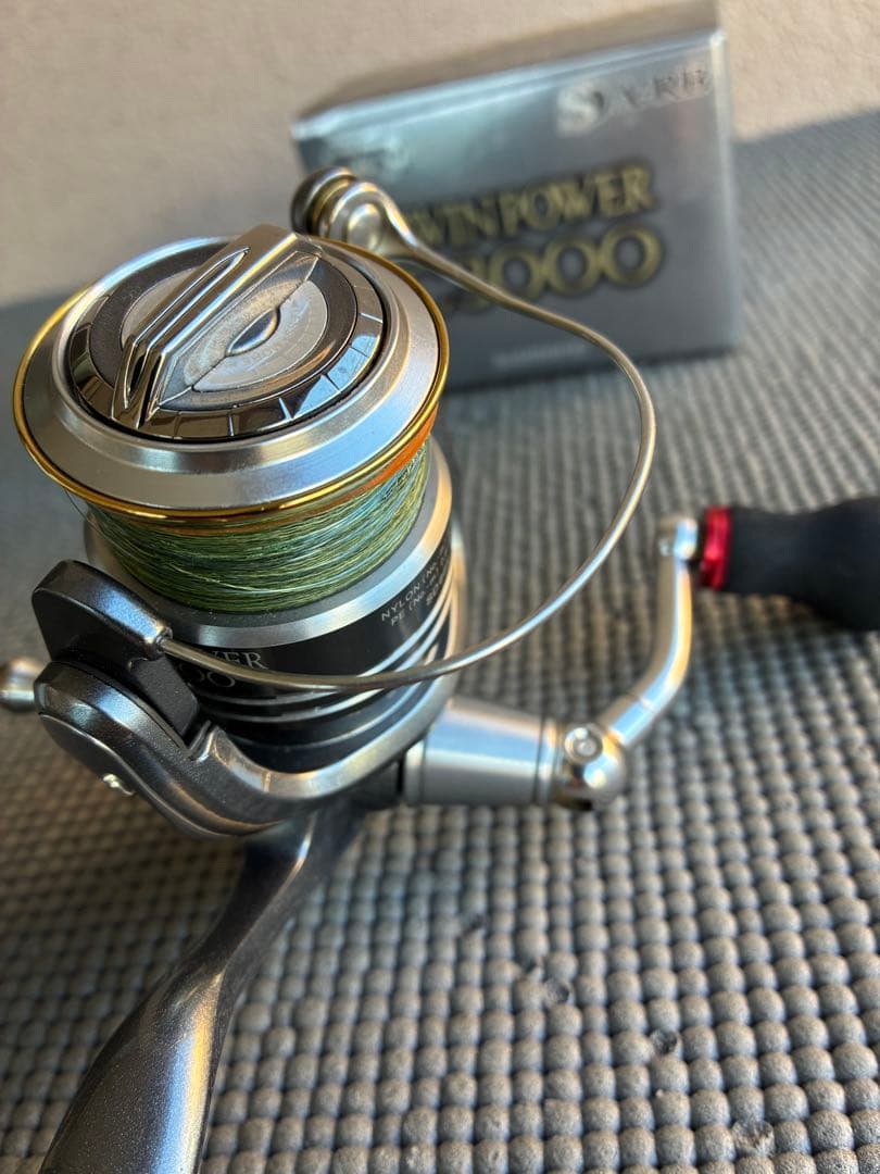 SHIMANO 08 TWIN POWER C3000 スピニングリール