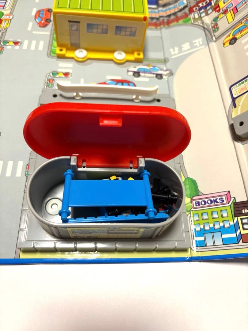 美品】 トミカ ハンデイ立体マップ 駅前ロータリー 付属品有り レア バス