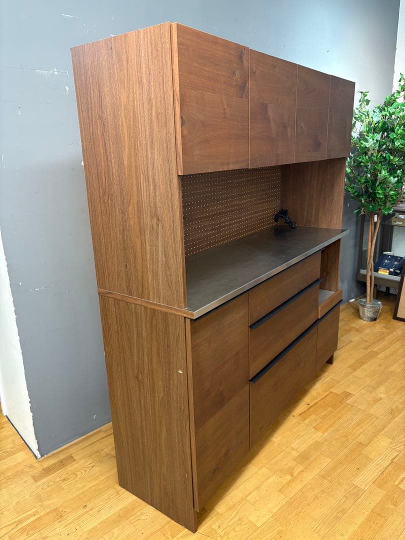 M057 関具製　高級食器棚　レンジボード　カップボード　幅1600ｍｍ