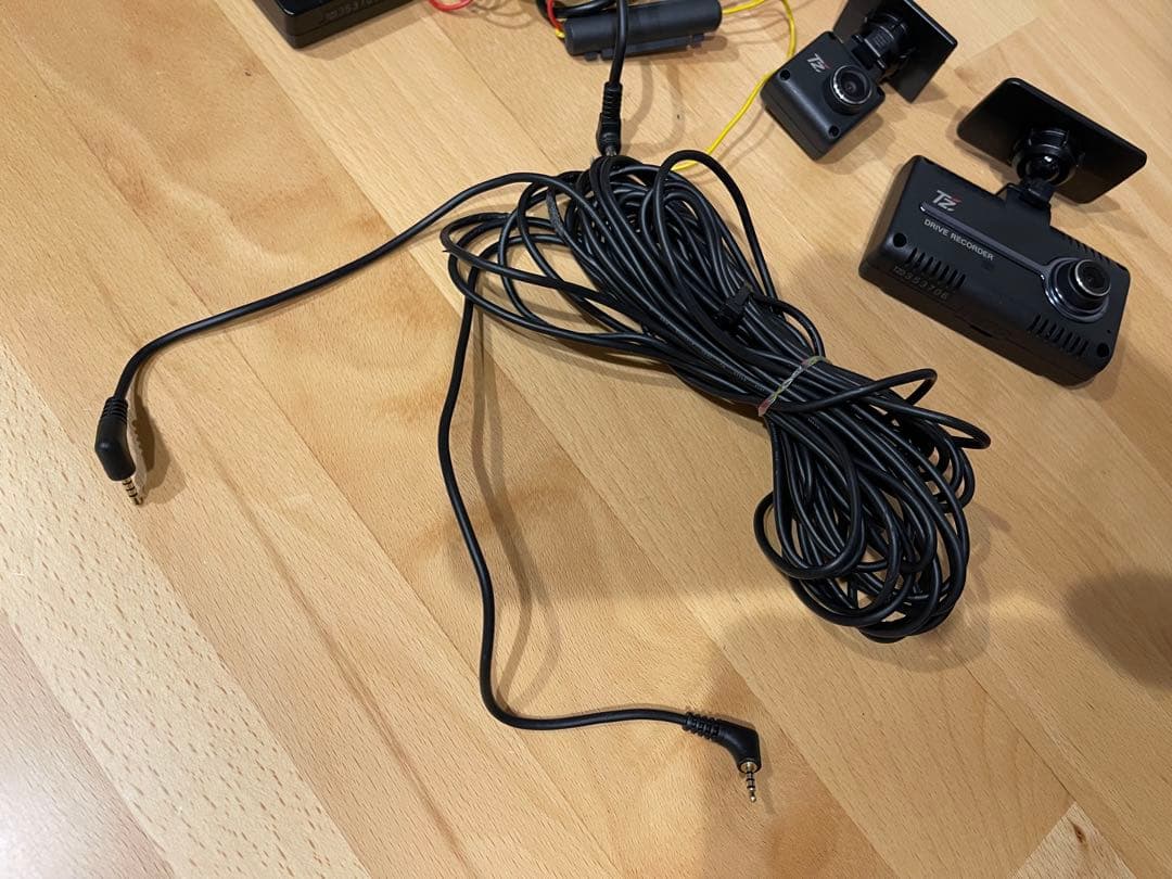 セルスター　ドライブレコーダー TZ-D205W -x-