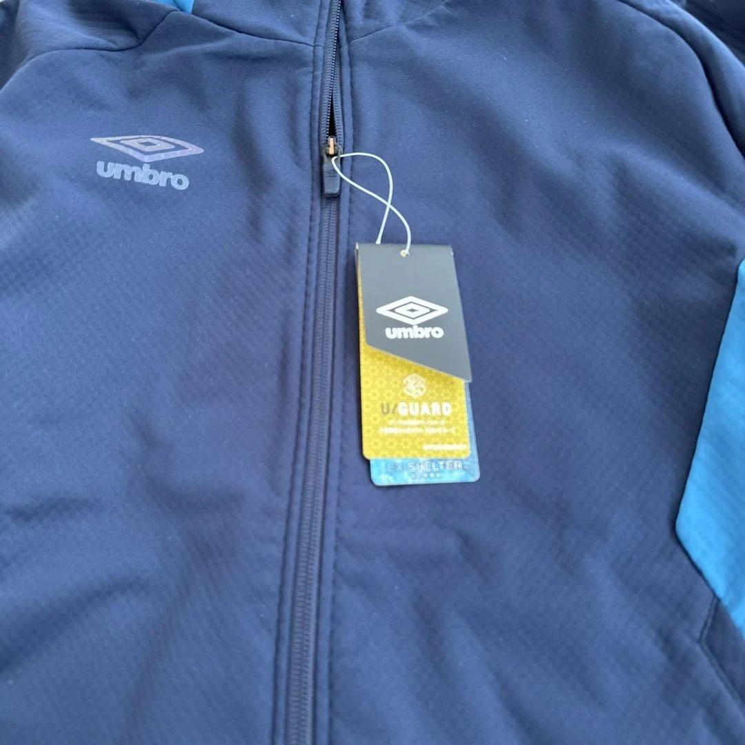 umbro 『PRO-TRAINING 』ウィンドブレーカー ネイビー/ブルー