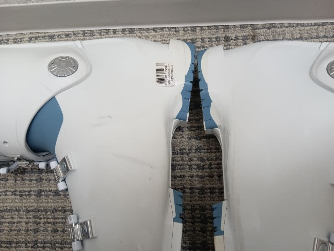 ATOMIC Hawx Magna85 スキーブーツ ホワイト/ブルー