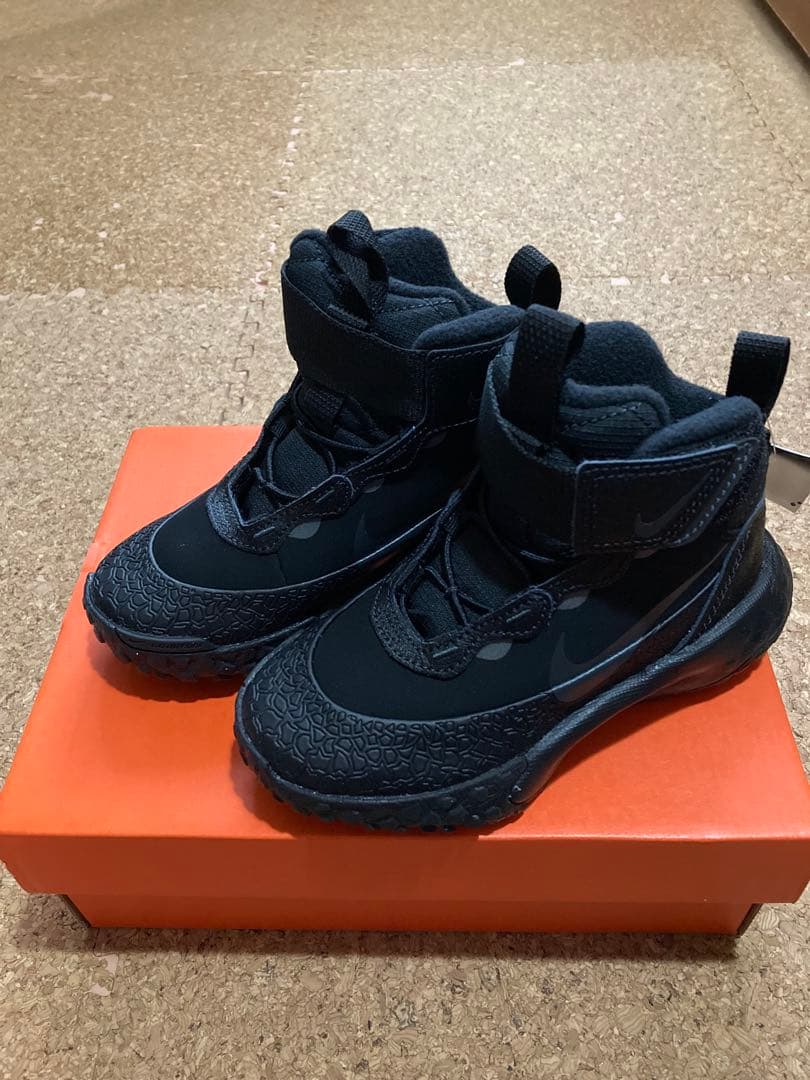 NIKE ナイキテラスカウト