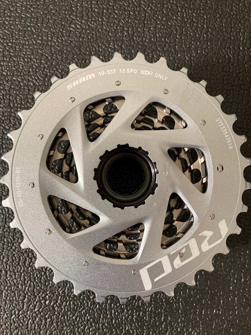 SRAM RED 12速スプロケット 10-33T