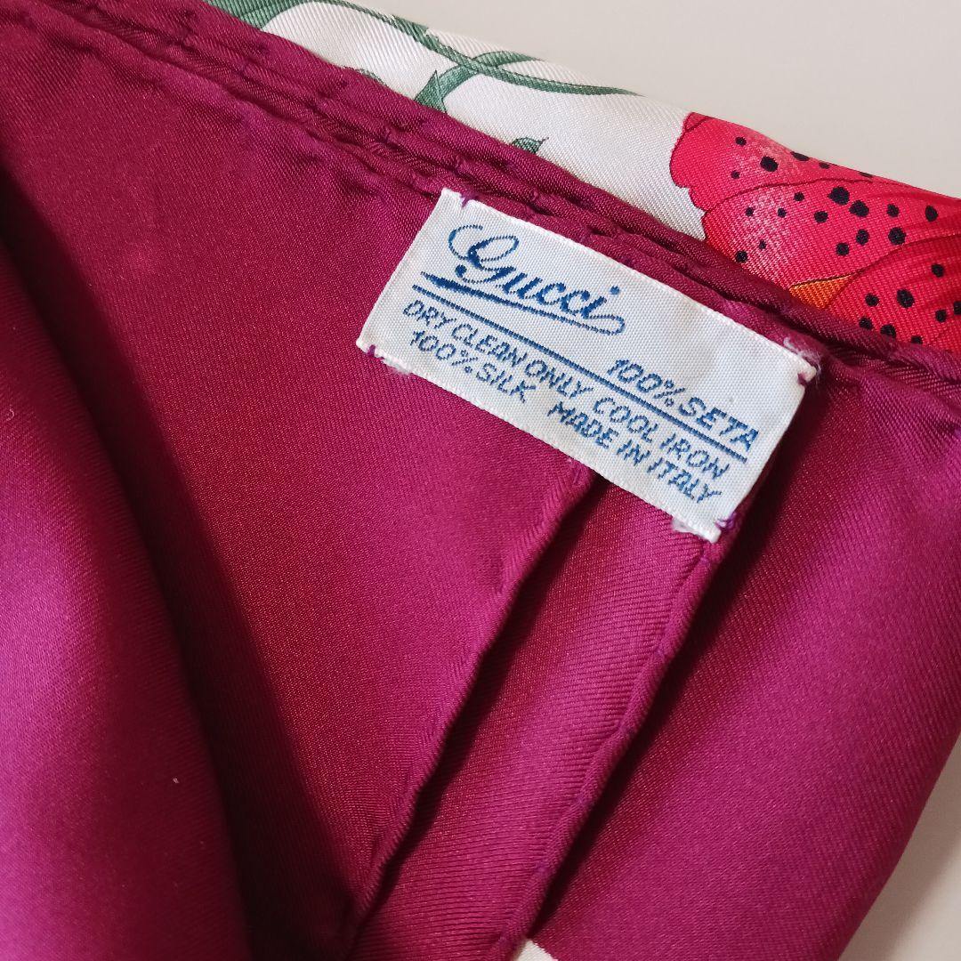 美品 GUCCI シルクスカーフ★フローラ