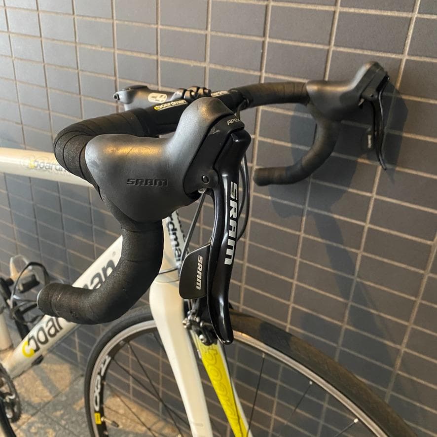 美中古車！直渡】boardman ボードマン ロードバイク 東京 カーボン