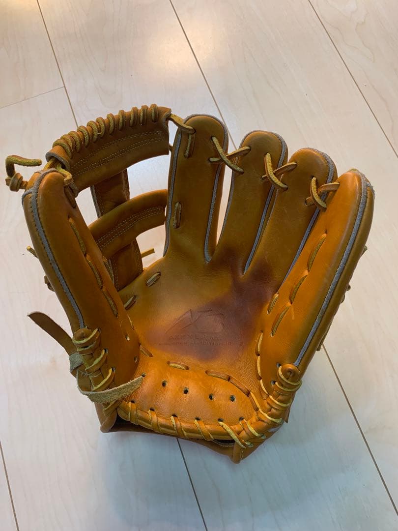 アクセフベルガード　硬式内野用グラブ　美品