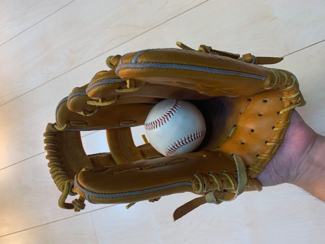 アクセフベルガード　硬式内野用グラブ　美品