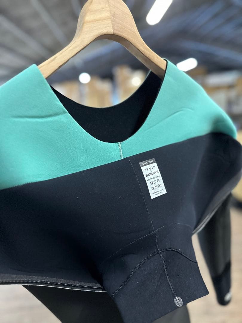 未使用 FLASH PACKER MV ロングチェストジップ セミドライLサイズ