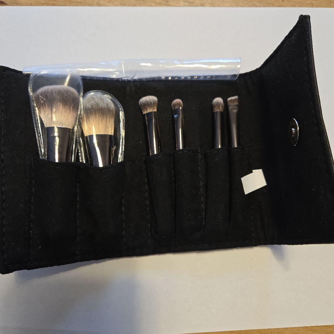 Ancci brush アンシブラシ ミニミニブラシセットポーチ付き - メルカリ