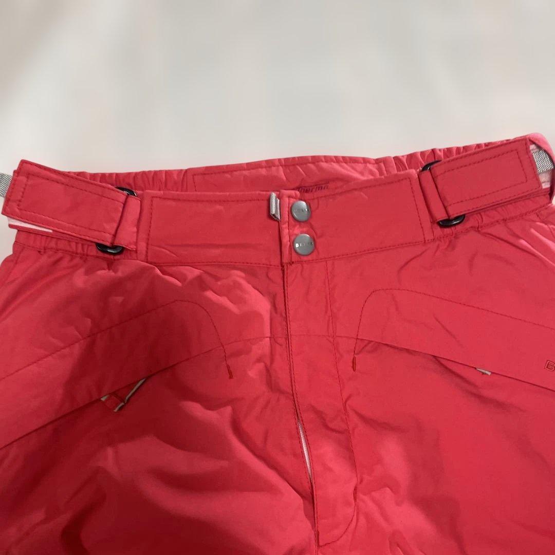 一回使用　デサント　スノーボードウェア（女性用）黒白ストライプ