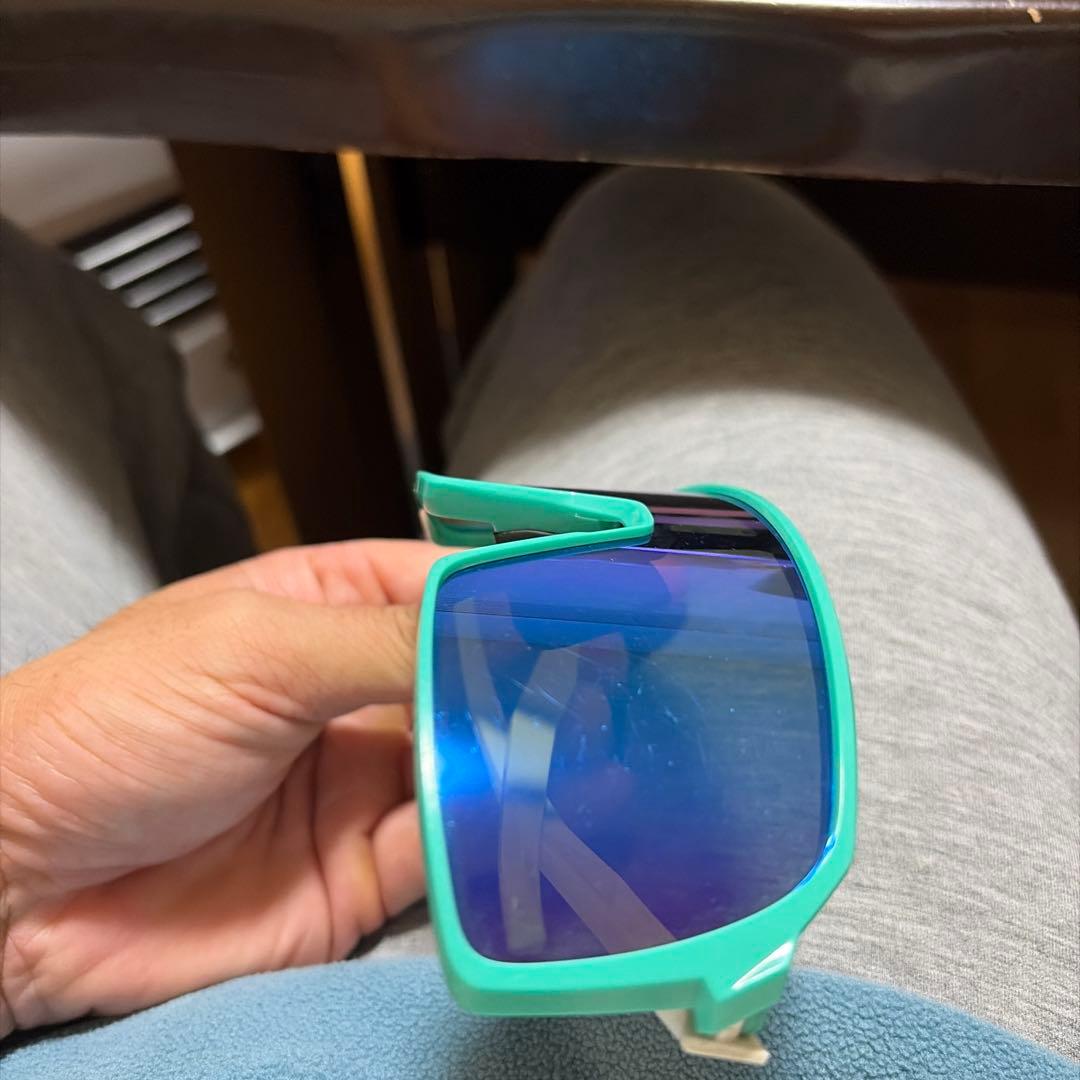 オークリー　スートロ　サングラス