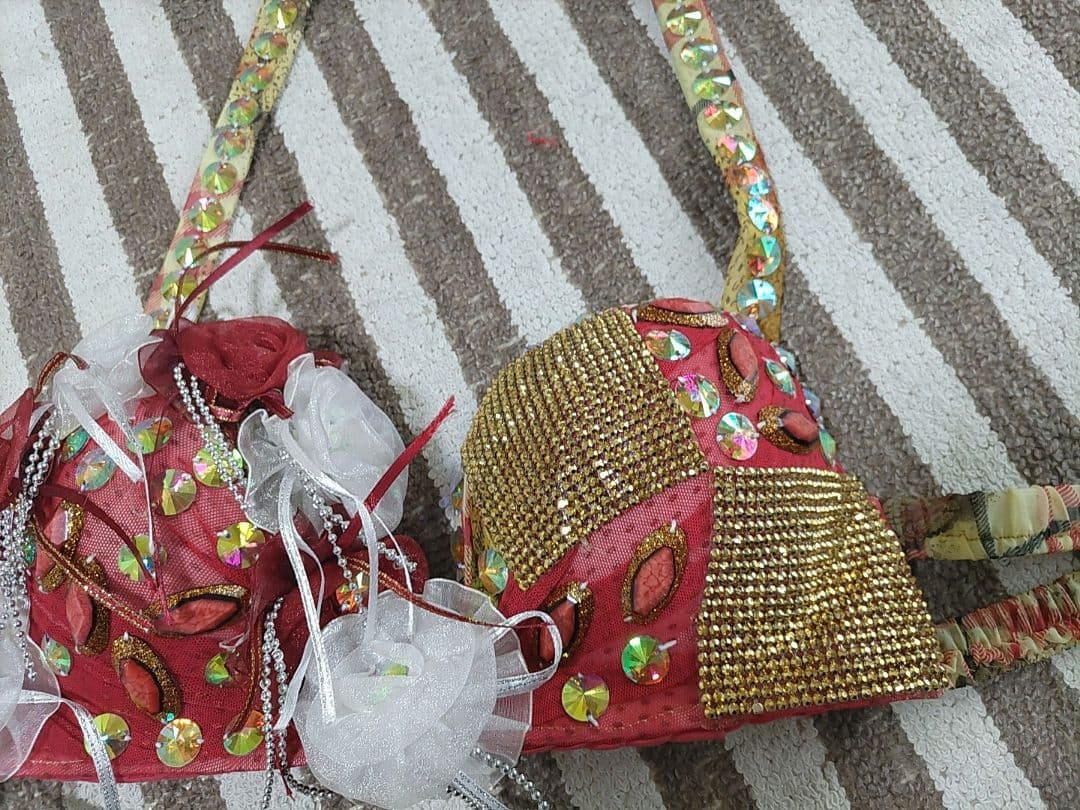 【新品】ベリーダンス　エジプト製　オリエンタル衣装