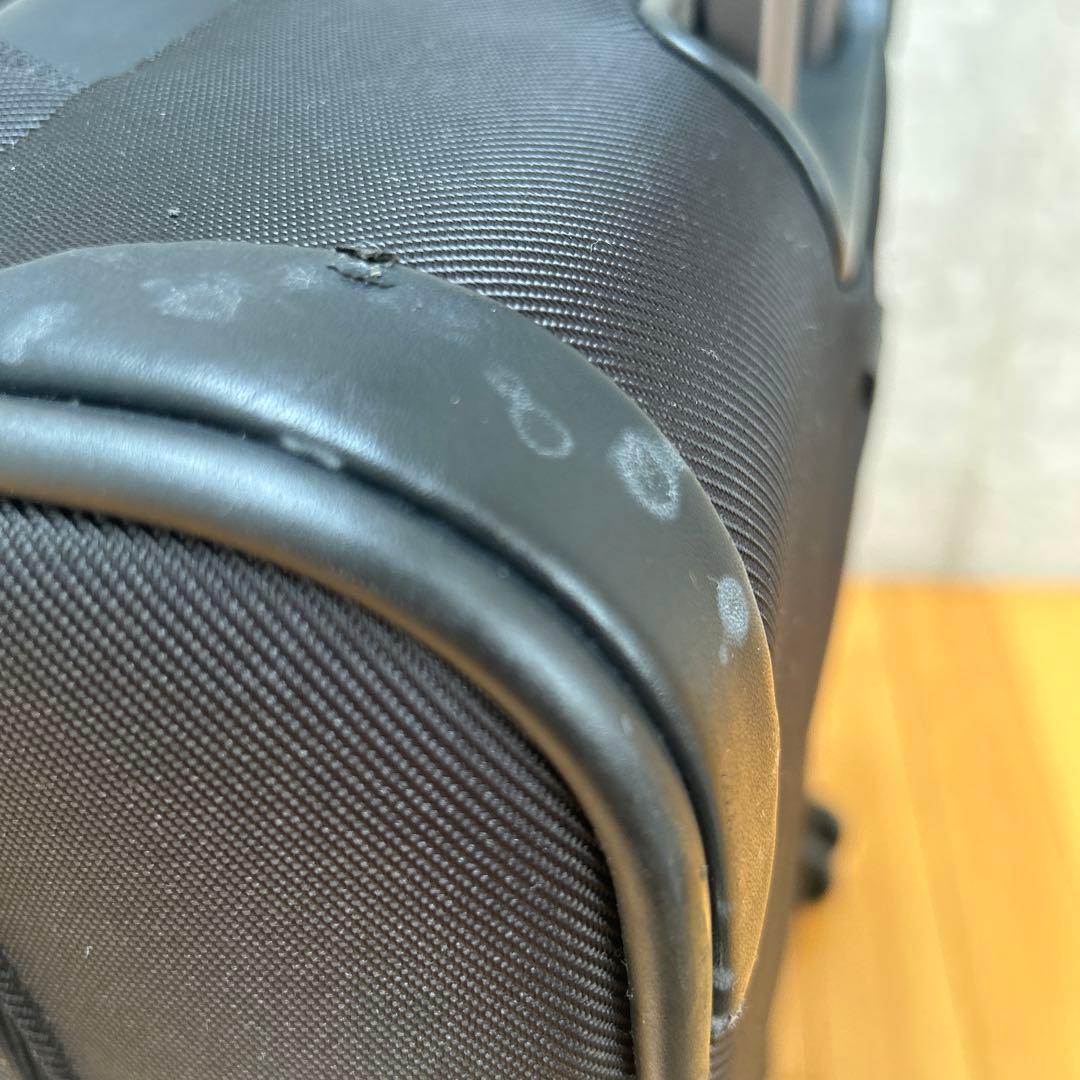 Samsonite 黒 キャリーケース　機内持ち込み可能