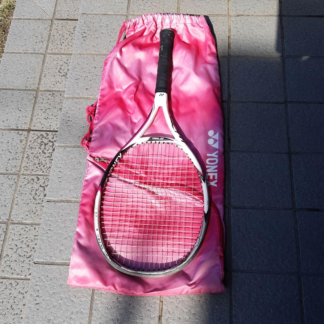 硬式テニスラケット