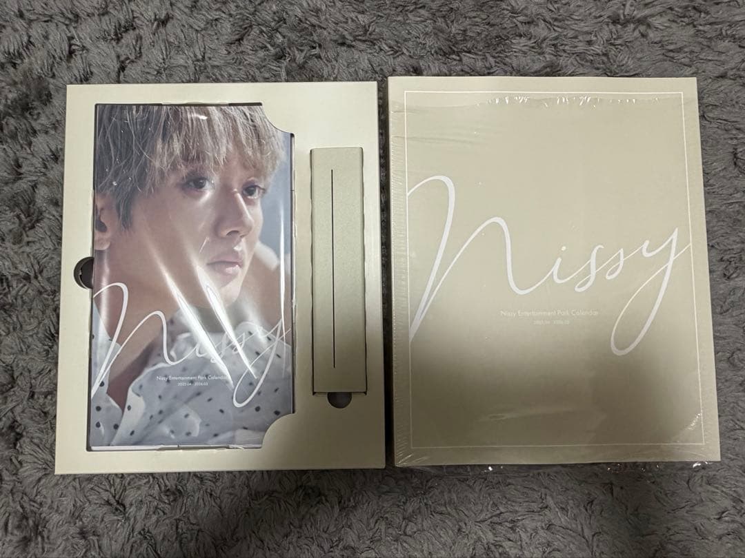 Nissy 卓上カレンダー 2025年 - メルカリ