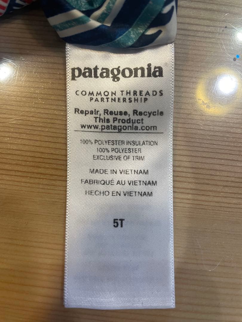 パタゴニア リバーシブル　スノーウェア スキーウェア　5T 110-120